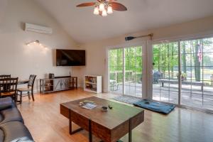 Waterfront Lake Anna Home with Dock and Beach Access!