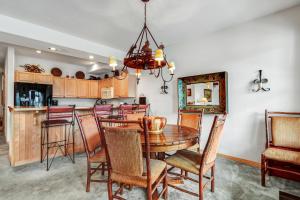 Corral 107S by Great Western Lodging