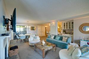 Oceanfront Watsonville Condo with Beach Access!