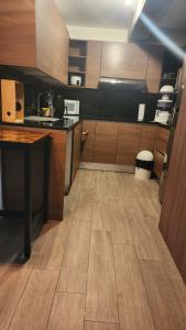 Apartamento Granat, con parqueo en Cuatro grados norte