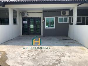 A&H Homestay Teluk Intan - islam homestay - 4hvězdičkové hotely ve městě Teluk Intan