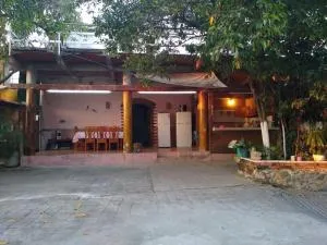 Casa en Pochutla de adobe con boveda catalana - Pluma Hidalgo