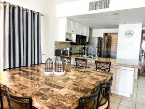 Sandy Beach Princesa D101 Ocean Front Resort