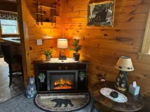The Lazy Bear Cabin - Big Moose
