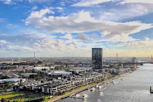 Brilliant Victoria Harbour Waterfront