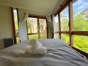 Wilderness Retreat 10mins to CBD, bath tub, BBQ