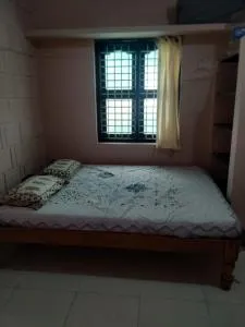 SHARADHA NIVAS - Sringeri