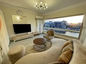 3BR Nile View Zamalek island Abu El Feda Luxury - Il Cairo