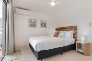 COASTAL ESCAPE - views rooftop terrace & jaccuzi