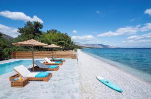 The Saronic Villa - Jungle on the sea - 4hvězdičkové hotely ve městě Agioi Theodoroi