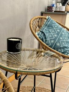 Maisons d'hotes Pierres-Blanches : Chambre Double avec Terrasse