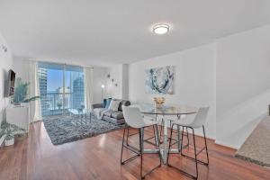 Cozy 1Bed 1Bath Overlooking Brickell Skyline