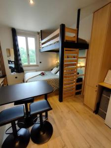 Appartements Somptueux * * proche du lac avec parking prive : photos des chambres