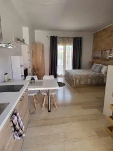 Cielo Studio & Apartments - Melíssia