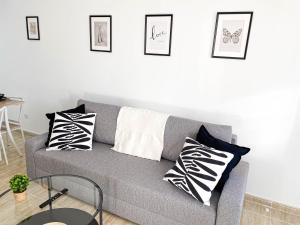 Black Style Apartment