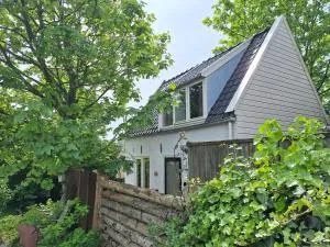 Ithaka Beach House, unieke plek met vrij parkeren! - Voorhout