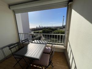 Sete, Studio en bord de mer avec terrasse