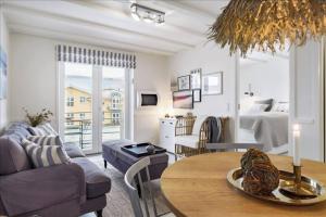 Holiday Apartment With Ocean View