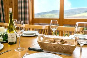 Holly Lodge sleeps 6 wheelchair access