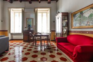 Regal Santa Chiara By Dimorra