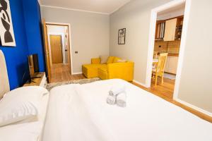 Central Cane Apartment