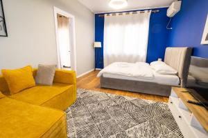 Central Cane Apartment