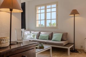 Provenzalisches Haus Homard - mit privatem Garten und Meerblick by Riviera HomeLife