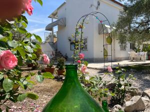 B&B Villa Mediterranea with private parking