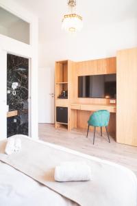 New Elegance Suites Guesthouse img54