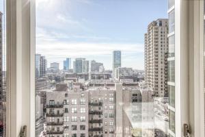 South Loop studio w pool gym nr Grant Park CHI-856