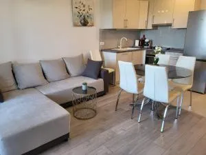 Apartmani Rita - Kastel Gomilica