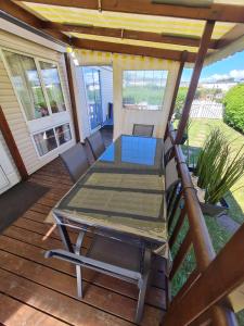 Campings GRAND BUNGALOW frond de mer sur la Cote d'Opale : photos des chambres