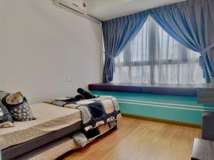 JB City Danga Bay-CG Shopping Mall Apartment