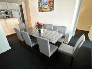Brighton Shores 1 bedroom apartment