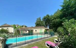 Tranquillité champêtre en famille - 莫内斯捷