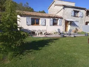 Gîte Gréolières Les bastides du Plan - 格雷奥利埃