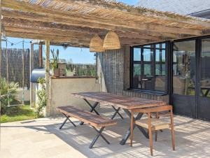 Villa vue Mer -5 mn des plages - grand jardin-cuisine dété- 4 chambres