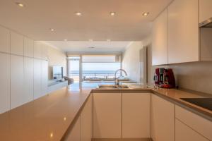 Modern Family Apartment with Amazing Seaview and infrared Sauna T52