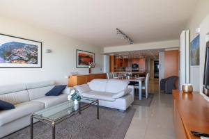 "Romantica" - Luxury Apartment with infrared cabin and Seaview T72