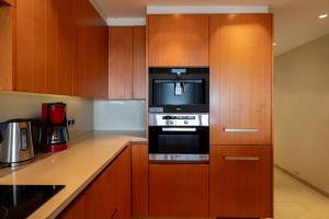 BEL AIR HOLIDAY - 3 Bedroom Apartment with Sauna and Phenomenal Sea View T72