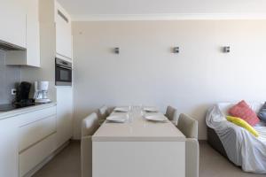 Renovated Studio with Amazing Seaview T119