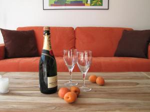 Appartement 2P Calme avec Piscine et Parking - Terrasse, Proche Plages et Centre de Menton - FR-1-196-239