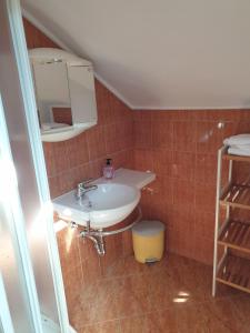 Mansardno stanovanje-Apartmani Katja