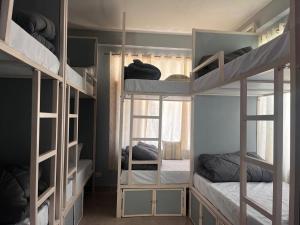 Madpackers Kasol Riverside - Katagla