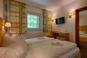 See Hotel Karlslust Chalets