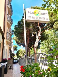 Hotel Laura