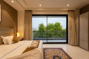The Lodgers Luxury Hotel Near Golf Course Road Gurgaon