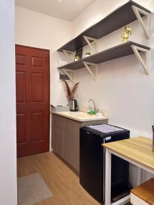 CONDO IN LAPU LAPU NEAR AIRPORT