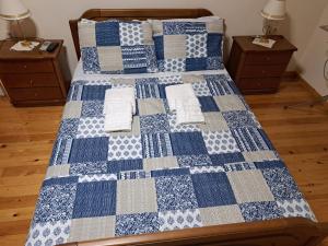 Traditional Stone House-Ideal for families