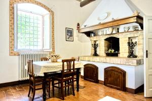 Villa Buonsignori - Wine & Olive Oil Farm